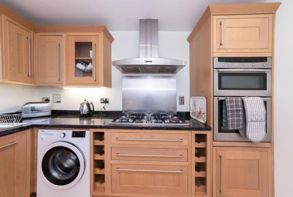 Ratby House - Spacious 3 Bed With Garden & Parking Earley 外观 照片