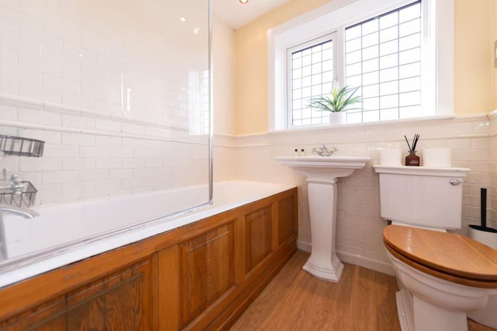 Ratby House - Spacious 3 Bed With Garden & Parking Earley 外观 照片